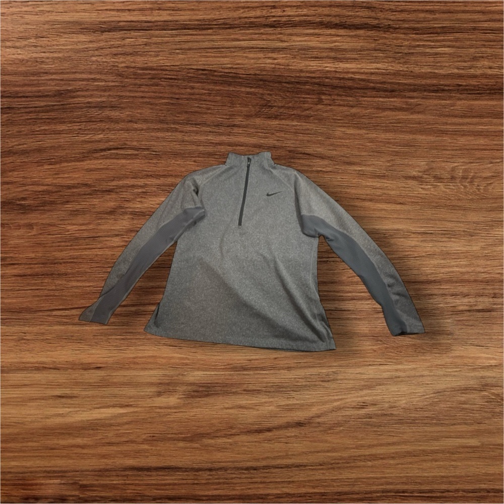 EUC Nike Dri-fit Women’s Medium 1/4 Zip Pullover - Grey